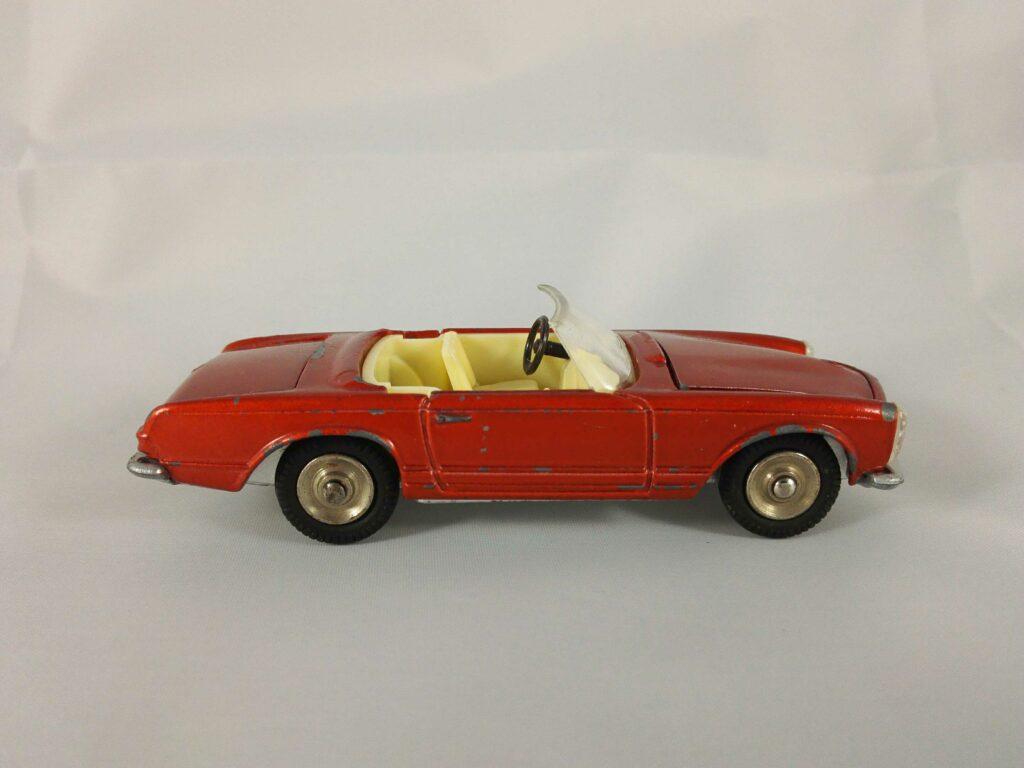 Mercedes-Benz 230 SL - Dinky Toys - 516