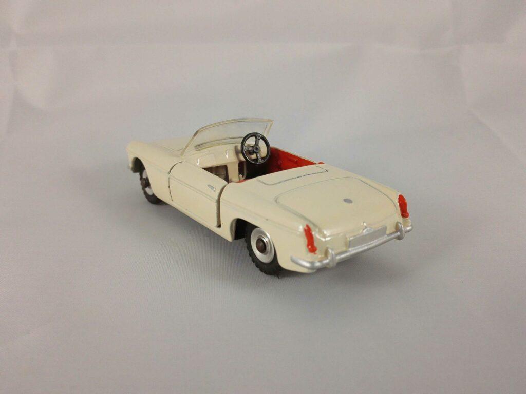 MGB - Dinky Toys - 113