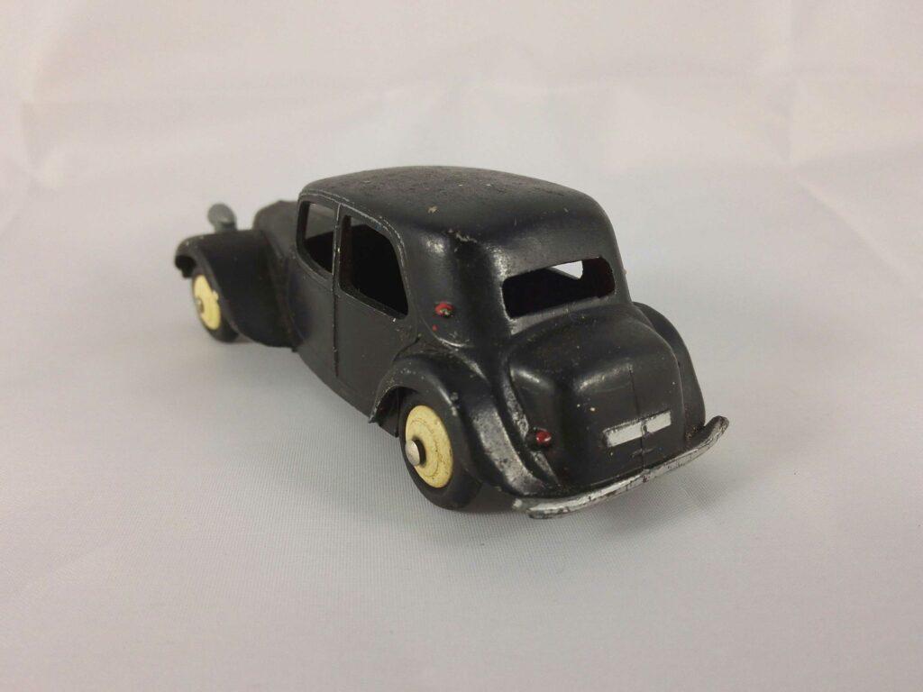 Citroën Traction Avant 11BL - Dinky Toys - 24N