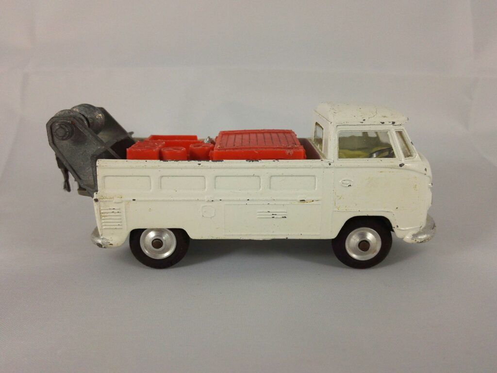 Volkswagen Kombi Breakdown Truck - Corgi Toys - 490