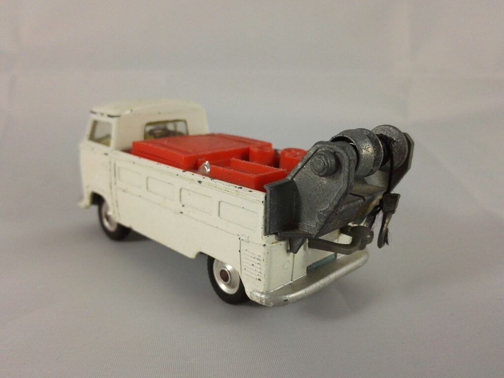 Volkswagen Kombi Breakdown Truck - Corgi Toys - 490