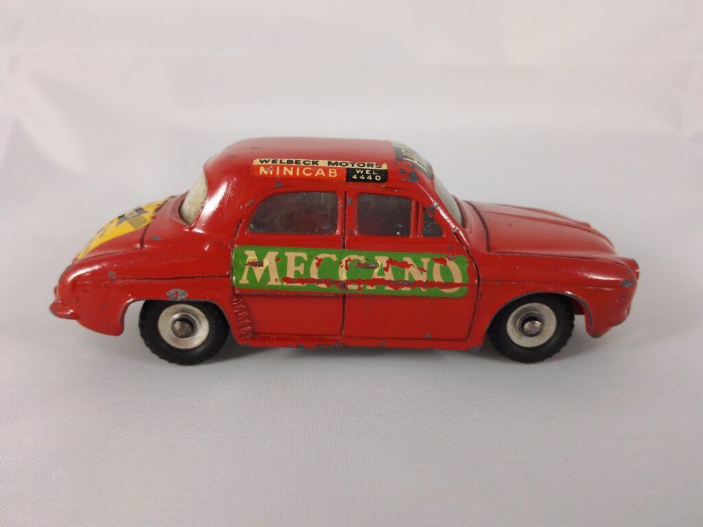 Renault Dauphine Mini Cab - Dinky Toys - 268