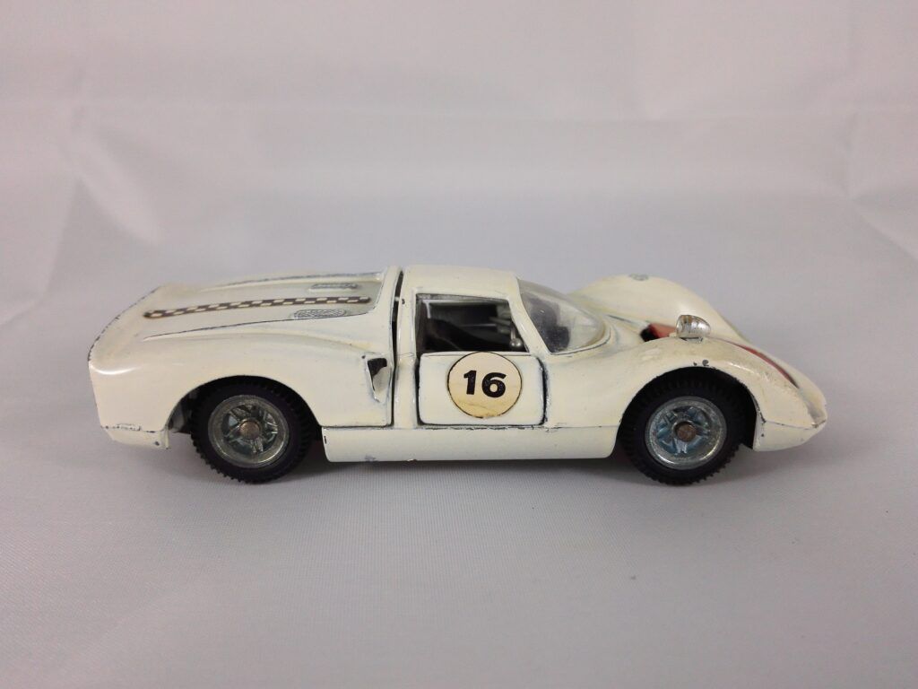 Porsche 910 Carrera 10 - Mebetoys - A-25