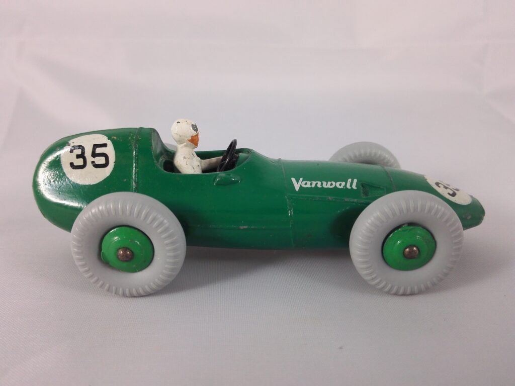 Vanwall VW5 - Dinky Toys - 239