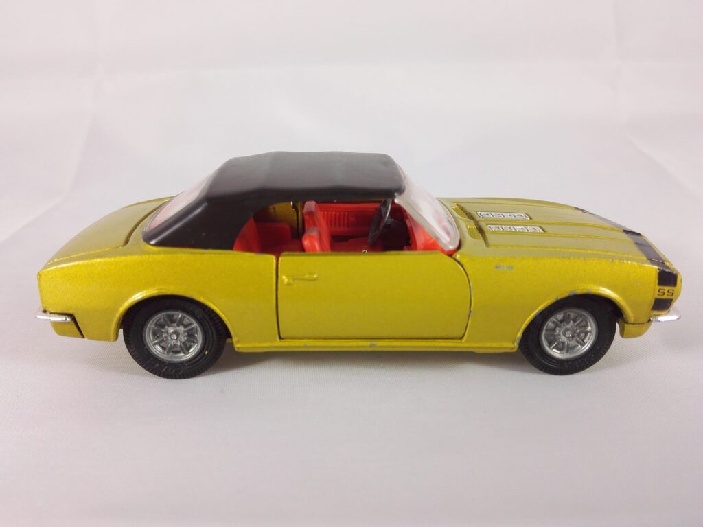 Chevrolet Camaro SS - Corgi Toys - 338