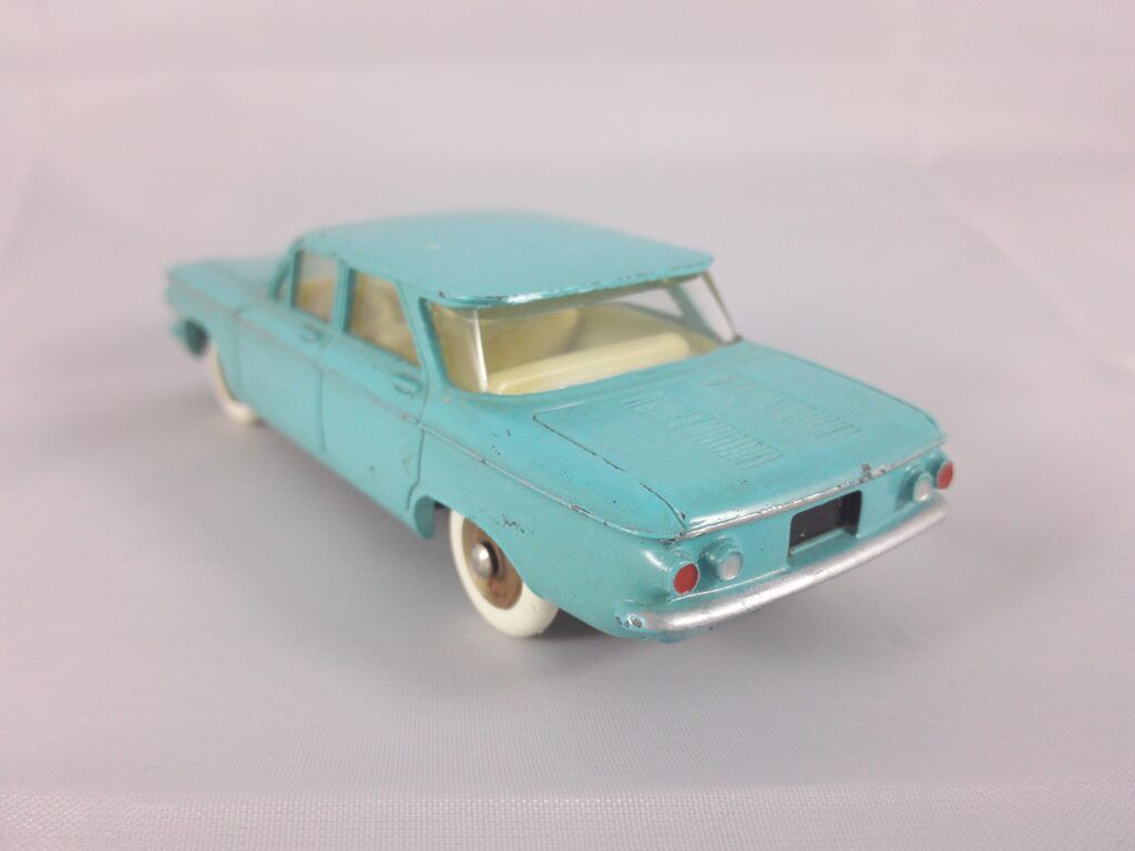 Chevrolet Corvair - Dinky Toys - 552