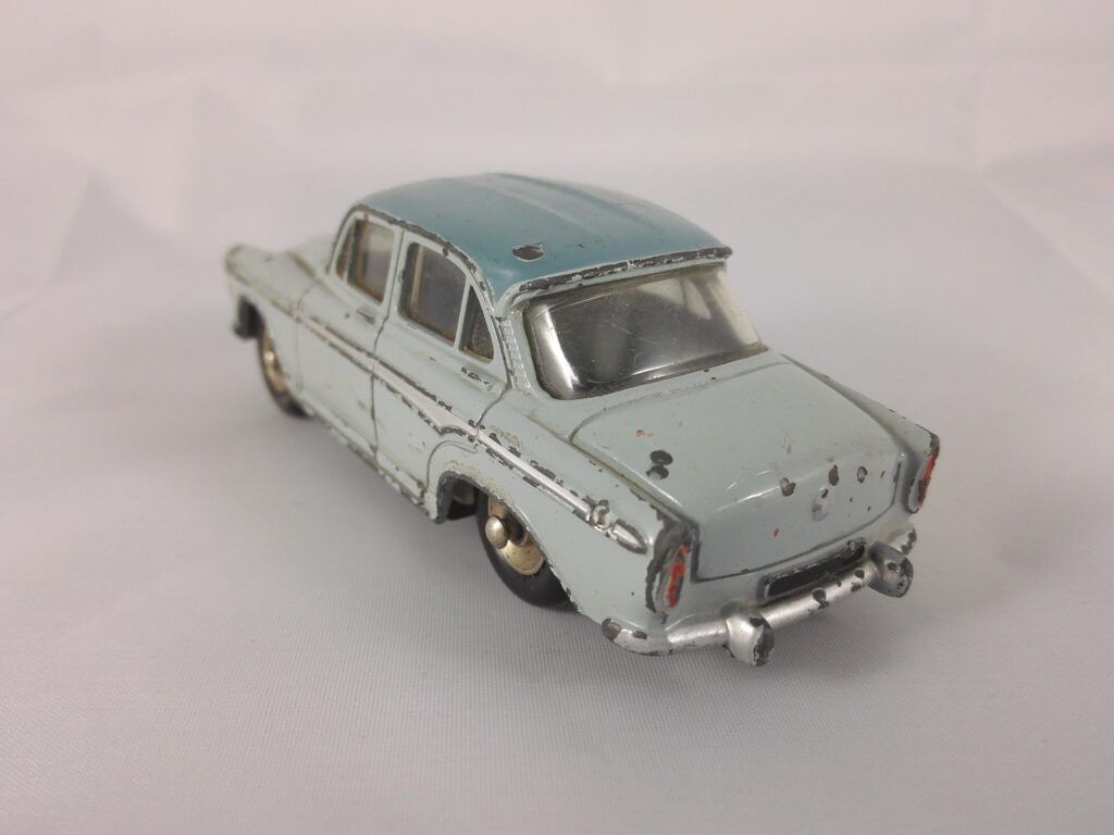 Simca Aronde P60 - Dinky Toys - 544