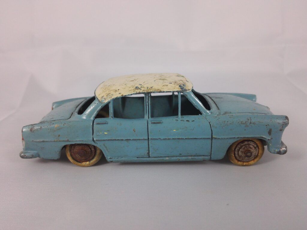 Simca Vedette Versailles - Dinky Toys - 24Z